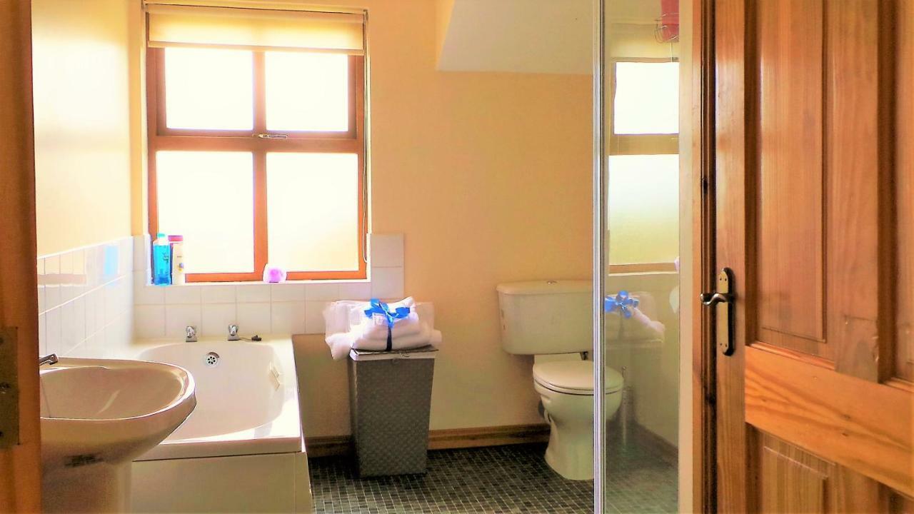 Saint Patrick's Cottages Holiday home *